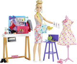 Barbie HDY90 - modeontwerpsterpop (30,40 cm) en atelier, 25+ design- en modeaccessoires, designbureau, stoel, naaimachine, stofmodel, mannequin en meer, speelgoed vanaf 3 jaar Naty Shop Dolls