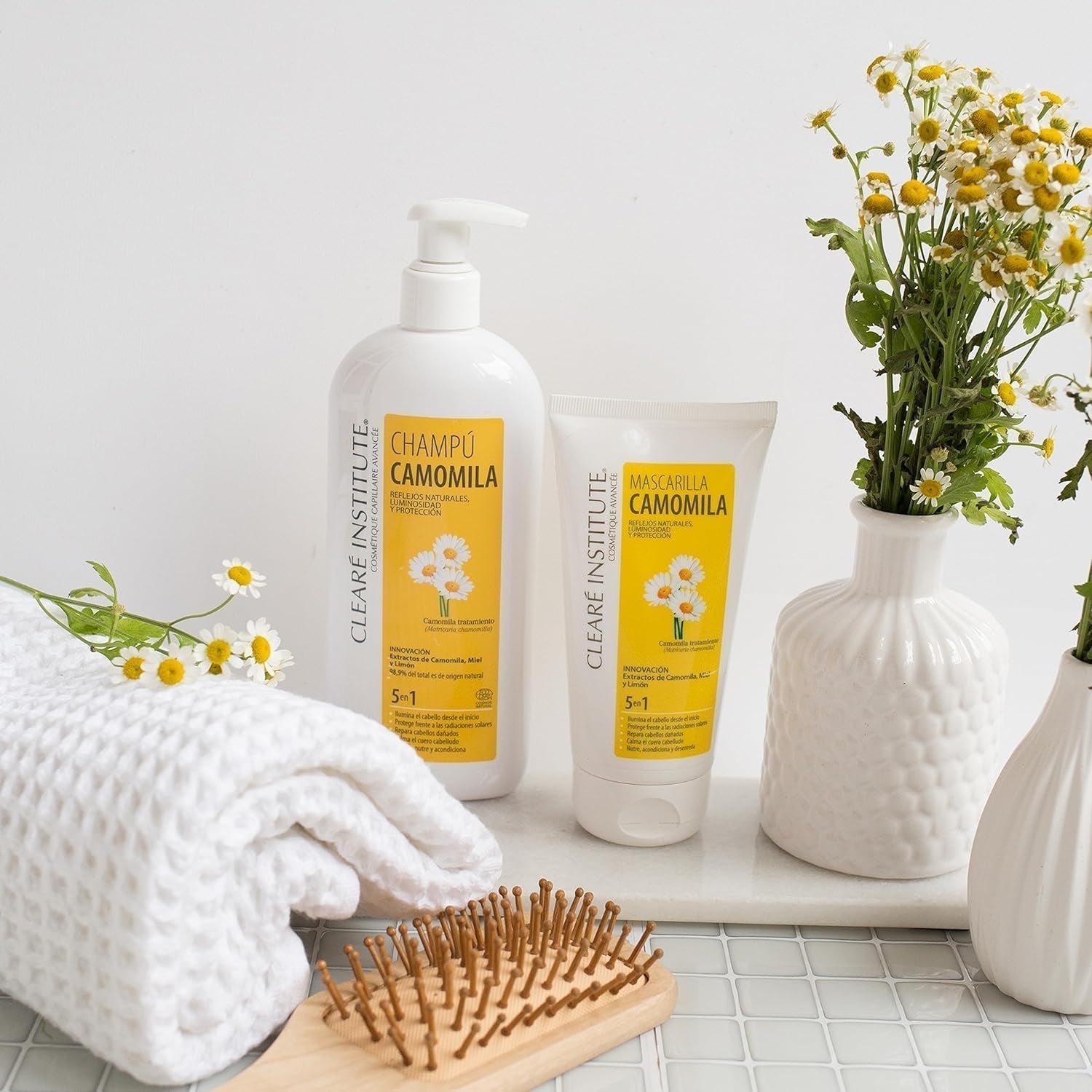 Clearé Instituut | Kamillemasker | Voedt, conditioneert en ontwart | Gouden glans en glans | 97% natuurlijke ingrediënten | Verzacht de hoofdhuid Met kamille-extract |150 ml Naty Shop haarmasker