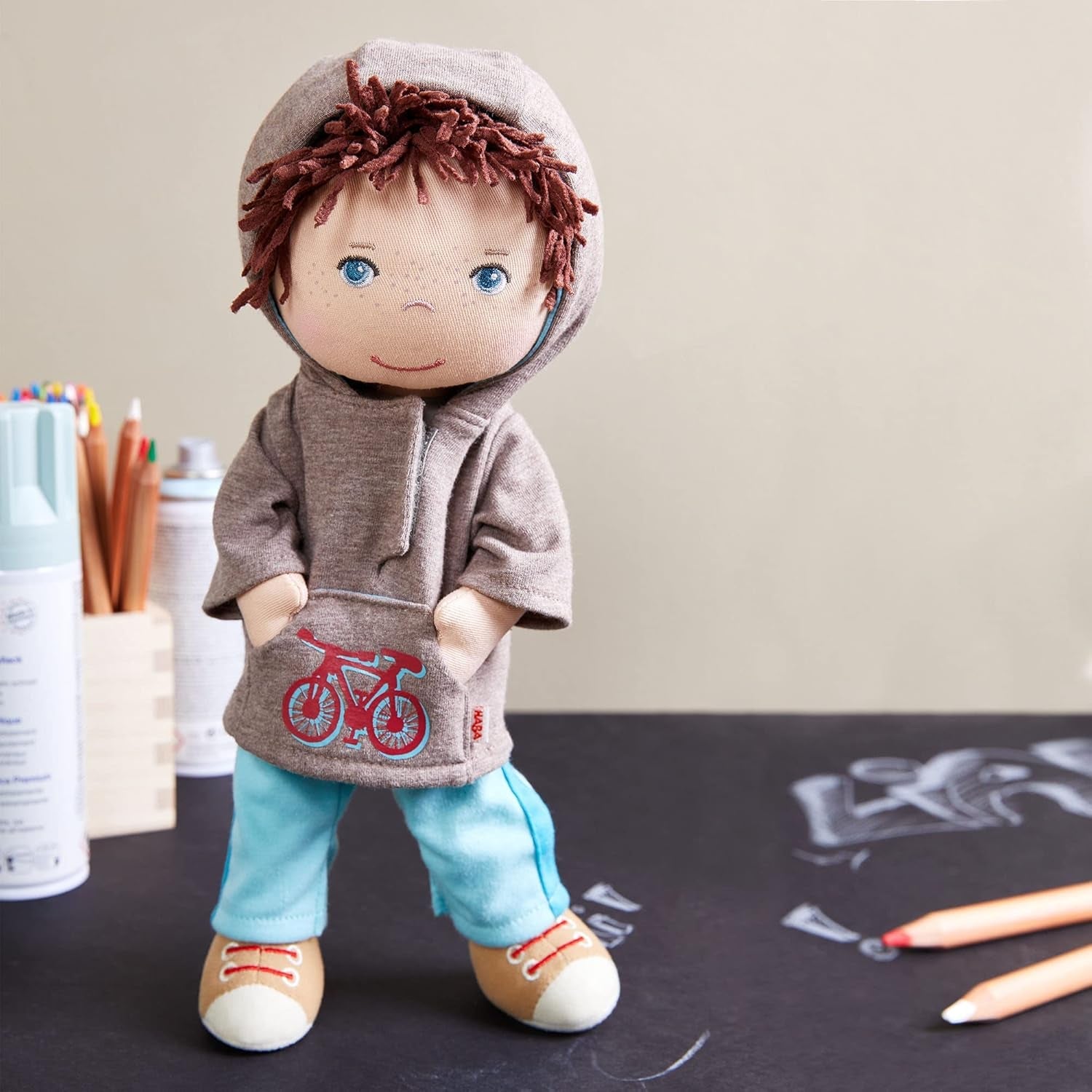 HABA Lian pop - Zachte stoffen pop 30 cm, ideaal voor baby's en peuters, wasbaar en gemakkelijk aan- en uit te kleden, vanaf 18 maanden - 1302109001