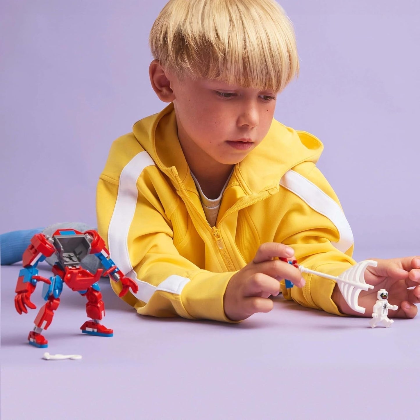 LEGO Marvel Spider-Man Mech versus. Anti-Venom - Superheldenspeelgoed met 2 minifiguren - Actiefiguur met beweegbare armen, benen en vingers - Cadeau voor jongens en meisjes vanaf 6 jaar 76308 Beschouw de LEGO-Store bouwsets