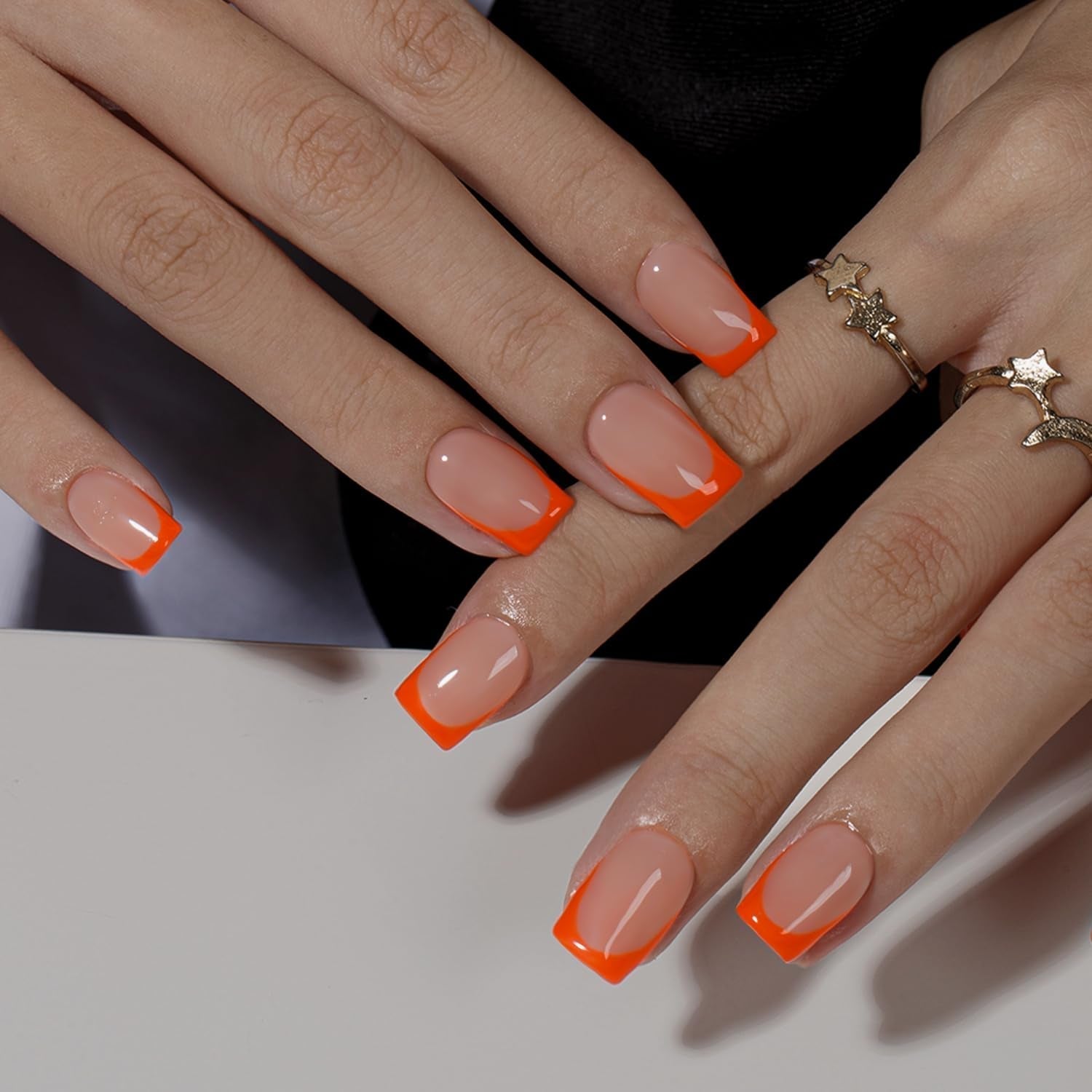 Korte Franse tip nepnagels - 30 stuks zwarte nagels om op korte vierkante nagels te lijmen, Franse tip nepnagels met lijm, vierkante kunstnagels set voor dames