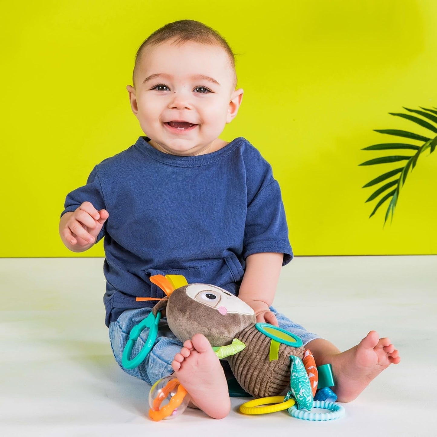 Bright Starts Kinderwagen, luiaard - met rammelaar, spiegel en taggie-lussen Bebe Toys Naty Shop