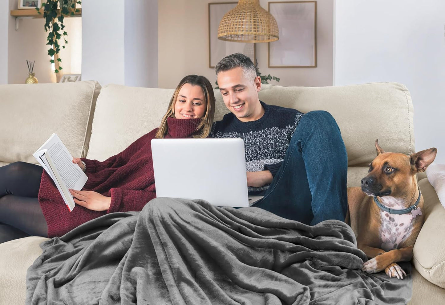 Utopia Bedding Gezellige fleecedeken [228x228 cm, grijs] Zachte, lichte, warme en pluizige deken Comfortabele en ademende deken voor slaapbank, bank, bedden en dekens Besuche den Utopia Bedding-Store