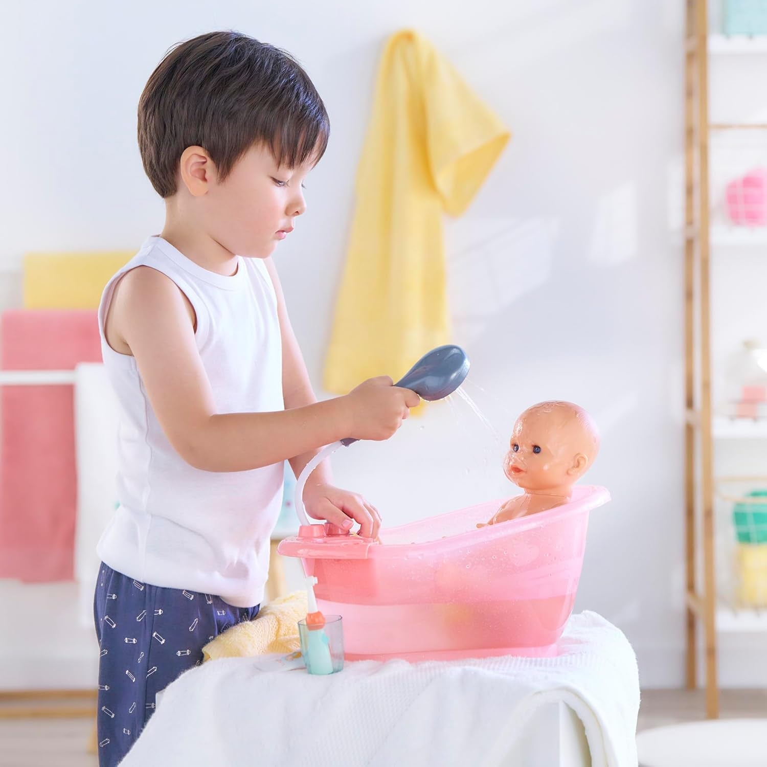 Corolle 9000141660 - Mon Grand Poupon badkuip met pompfunctie en rubberen eendje voor alle poppen van 30-36 cm, 32,5 cm, vanaf 3 jaar