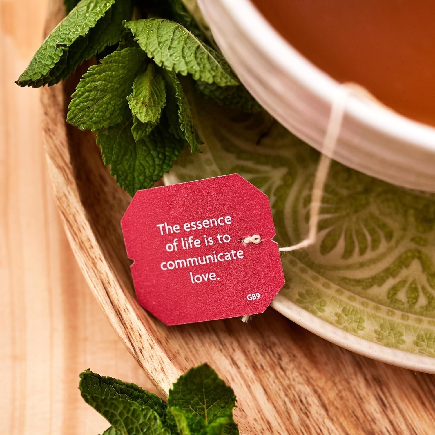 Yogi Tea - Happy Nature, Koop er één en doe het goede, biologische Ayurvedische kruidenkruidenthee, mango, mandarijn, vanillemengsel, Yogi Tea 6-pack, 6X17 theezakjes (in totaal 102 theezakjes)