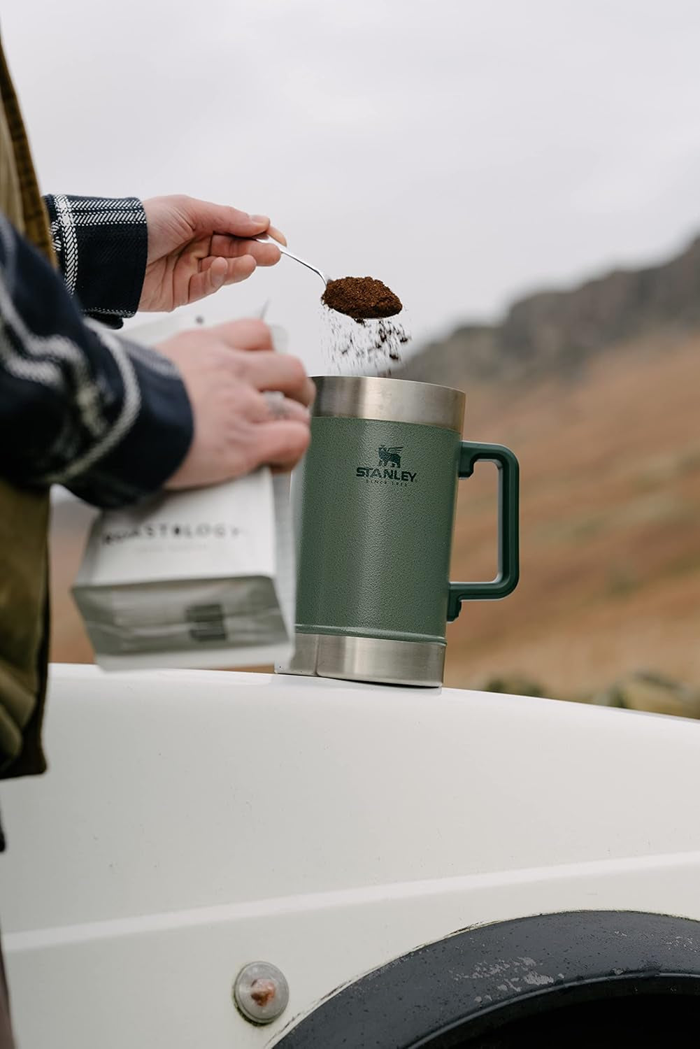 STANLEY Classic Stay Hot Koffiepers 1,4L Hammertone Groen - Houdt koffie 4 uur warm - Minimaal bezinksel - Geïntegreerde RVS koffiepers - BPA vrij - Vaatwasmachinebestendig