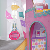 Kidkraft Candy Castle houten poppenhuis met meubels en accessoires, Llama Eenhoorn figuurhuis, ijstaartlift en rubberen stoel voor poppen, speelgoed voor 3 jaar oud, 20242 Naty Shop poppenhuizen