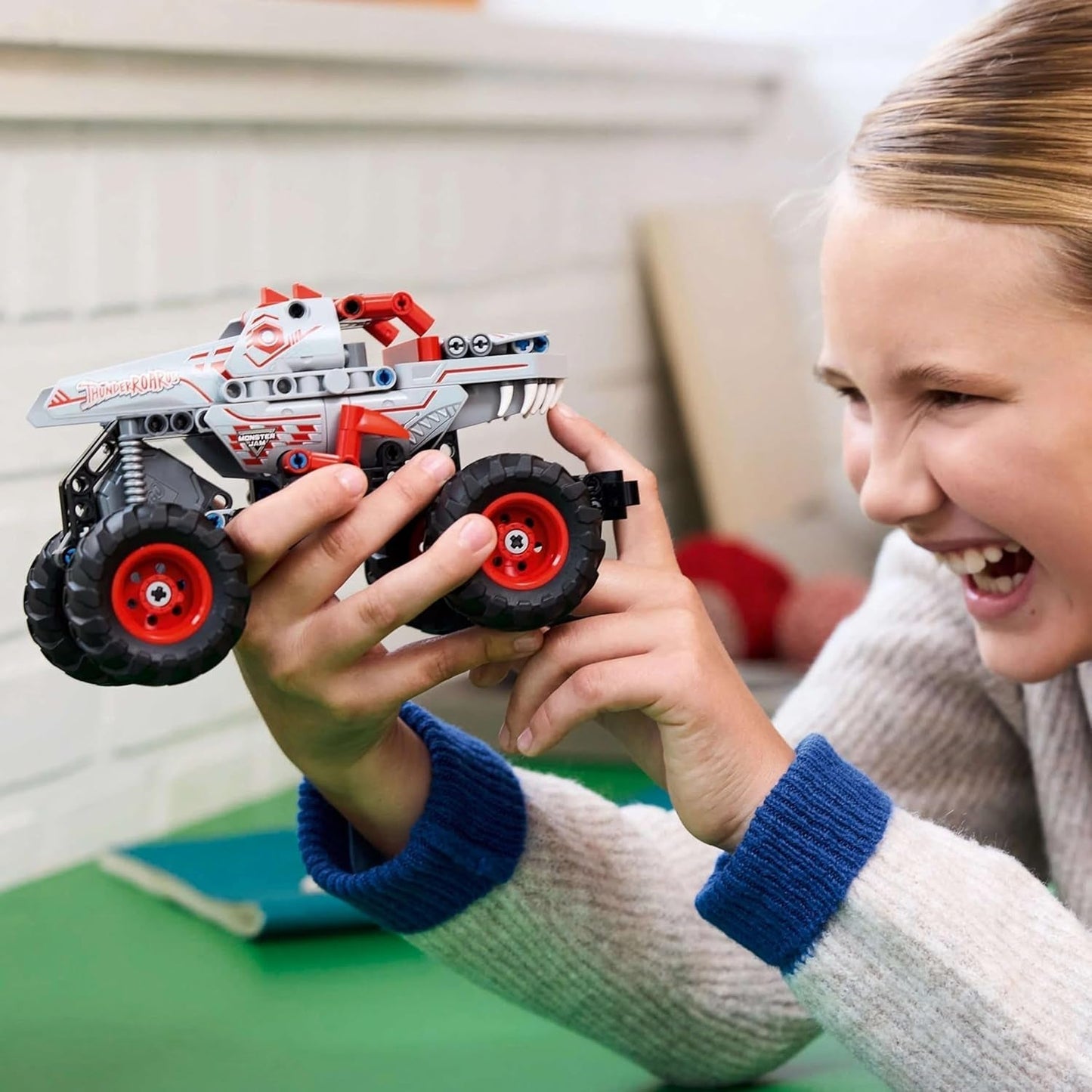LEGO Technic Monster Jam Thunderroarus Intrekbaar speelgoed Monster Truck Bouwspeelgoed voor kinderen Cadeau voor jongens en meisjes vanaf 7 jaar 42200 Bouwsets Bekijk de LEGO-Store