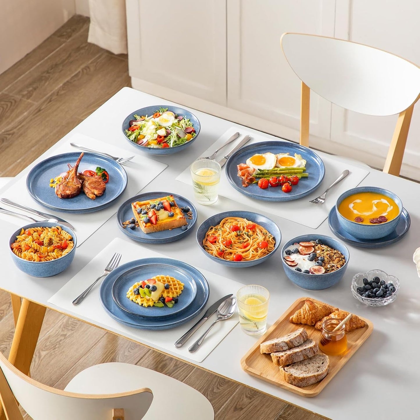 Steingut Geschirrset 6 Personen, vancasso ANYA Blau Teller Set Modern 24 teilig, Tafelservice mit Speiseteller, Suppenteller, Desserttellern, Schüsseln, Geschirr Set Spülmaschinen en Mikrowellenfest