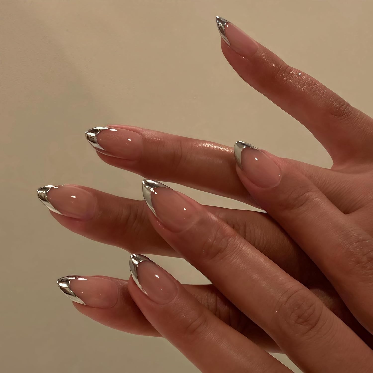 Zelfklevende chroomnagels - Medium amandelbruin Glitterlijm op nagels Glitter nepnagels Lijm op kunstnagels Geglazuurde acrylnagels voor dames 24 stuks