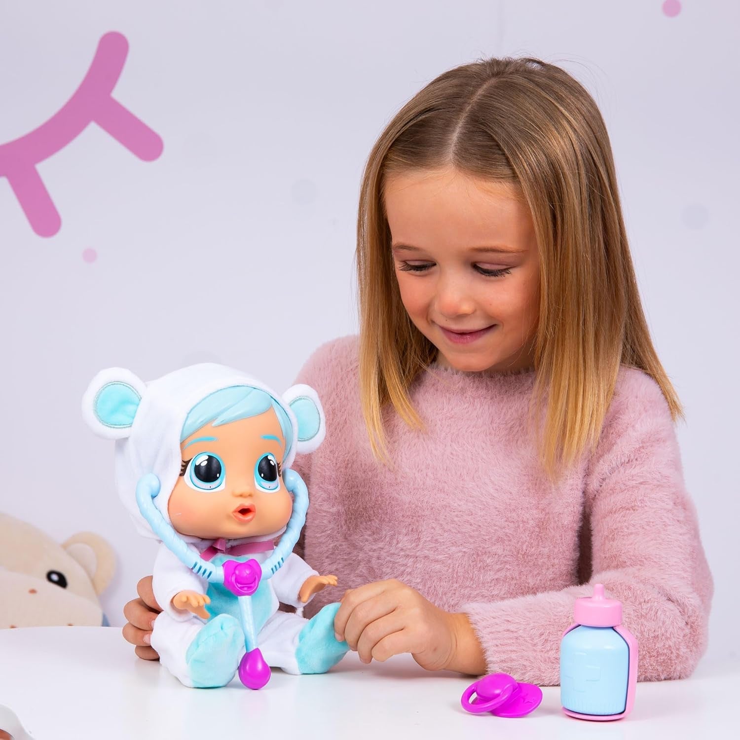 Cry Babies Loving Care Kristal-pop, Kristal Loving Care-babypop met 3 accessoires voor doktersspel, verpleging, huilen met echte tranen, speelgoed voor baby's van 18 maanden