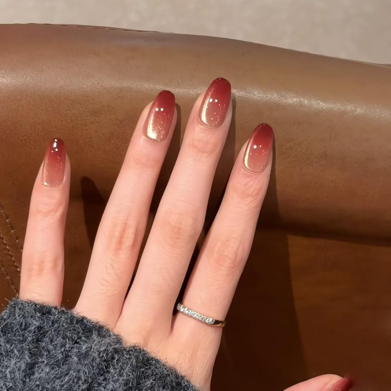 Moonglow korte magnetische kunstnagels, roze amandelrood gradiënt glitter kattenoog met lijm, roze rode ombre glitter fototherapie kunstnagels voor dames en meisjes