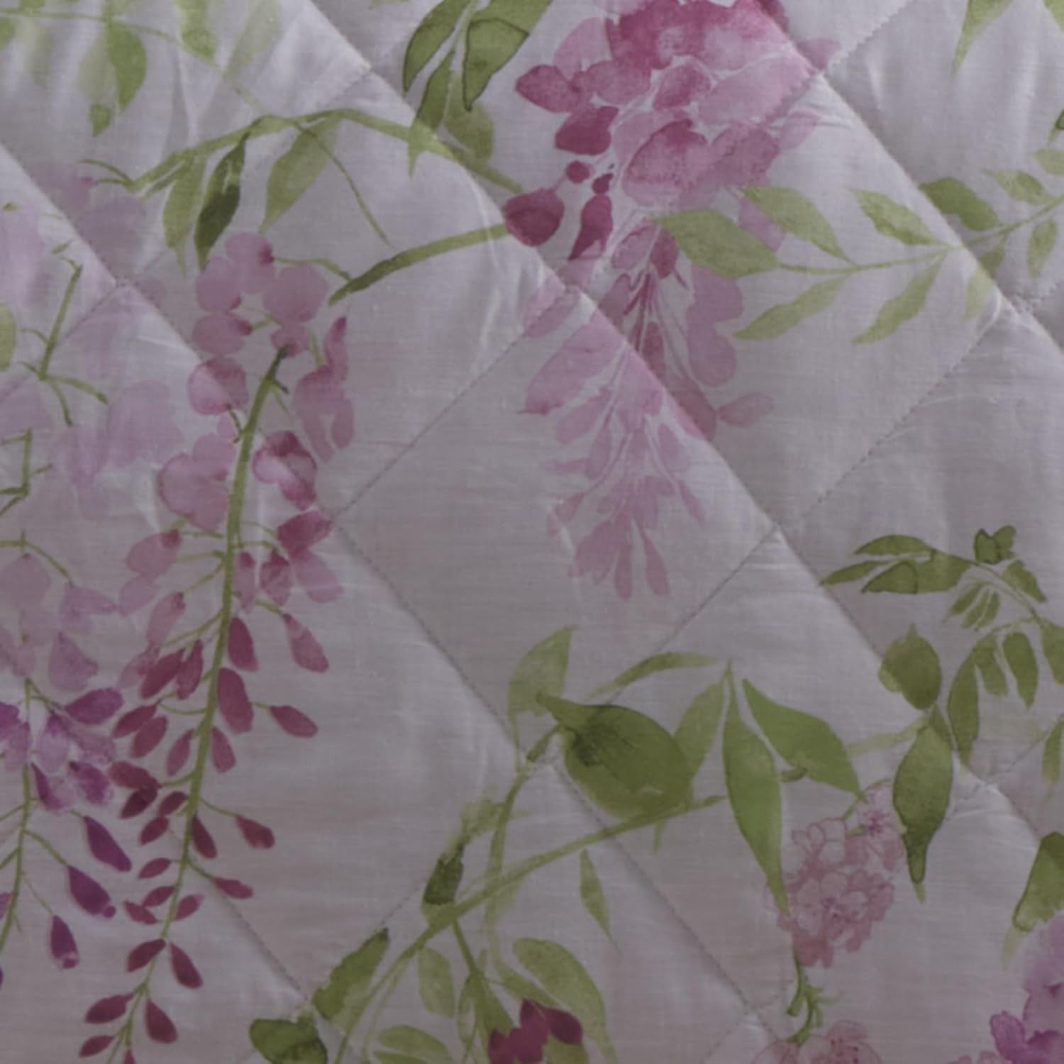 Dreams & Drapes Design - Wisteria - Gewatteerde bedovertrek - 200 Cm X 230 Cm in roze Bedden en Hoezen DREAMS AND DRAPES