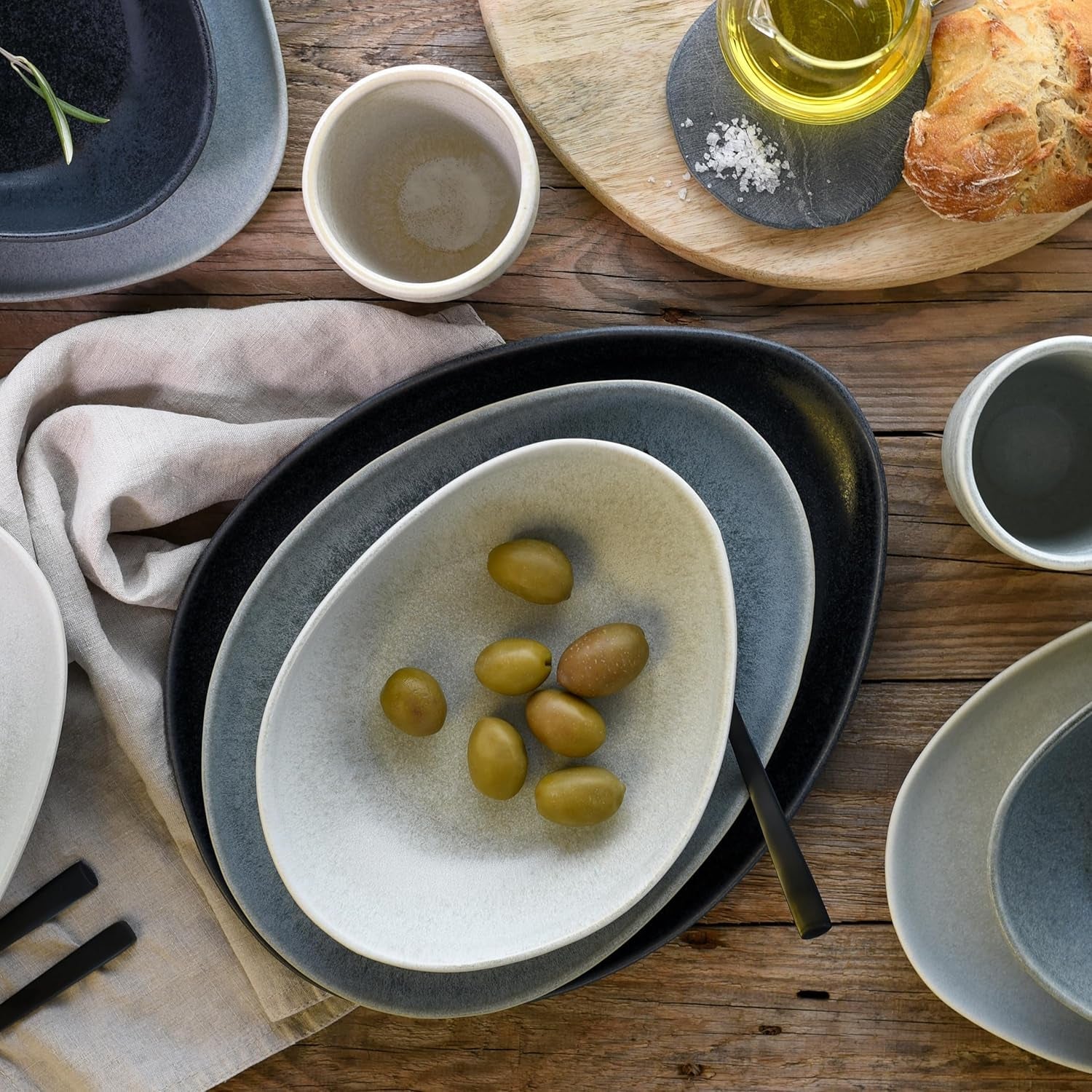 CreaTable, 22139, PIETRA-serie, 4-delige serviesset voor 4 personen, porseleinen bordenset, vaatwasser- en magnetronbestendig, gemaakt in Europa