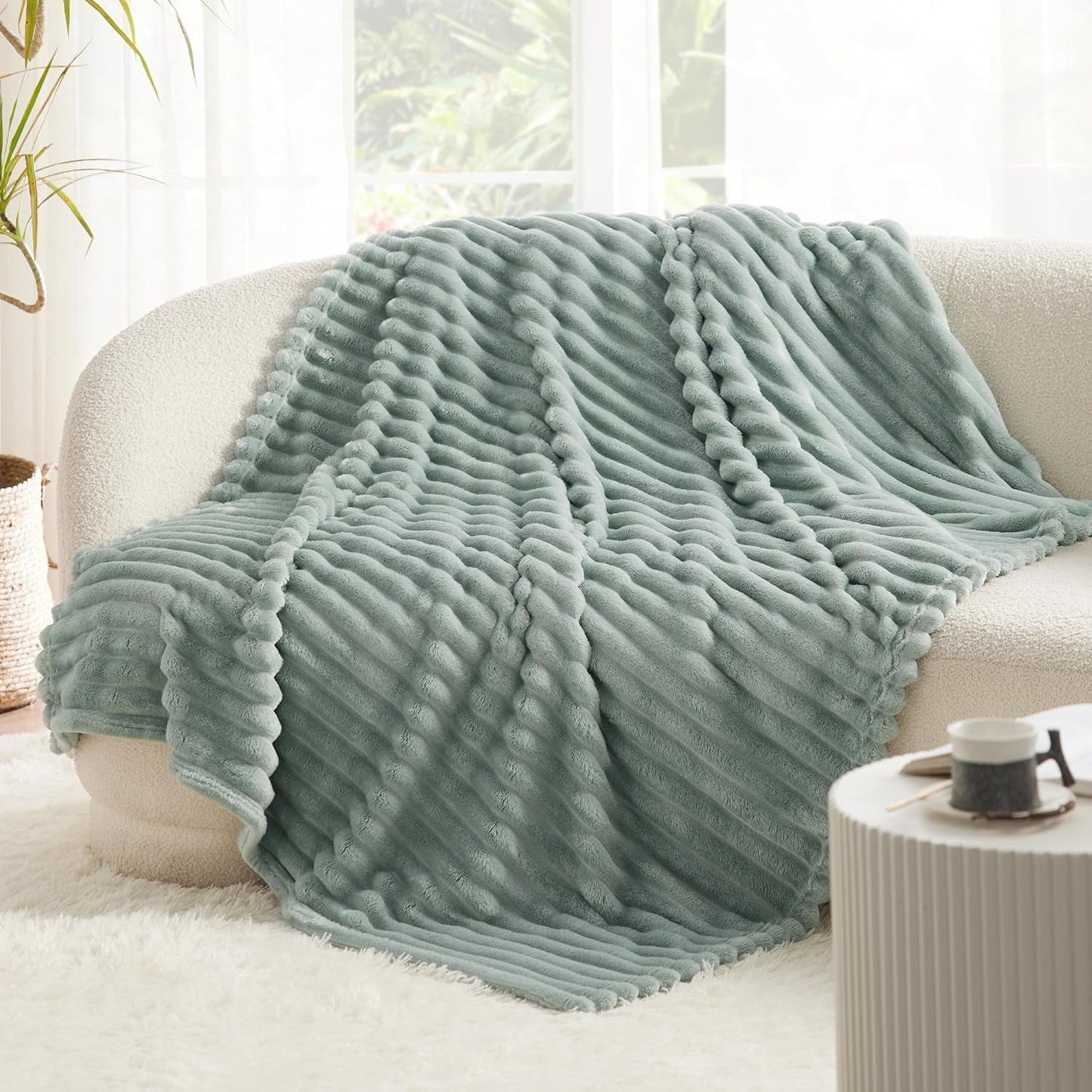 BEDSURE Saliegroene fleecedeken voor bank - Superzachte, gezellige dekens voor dames, schattige kleine deken voor meisjes, 127 x 152 cm bedden en dekens Beuche den BEDSURE-Store