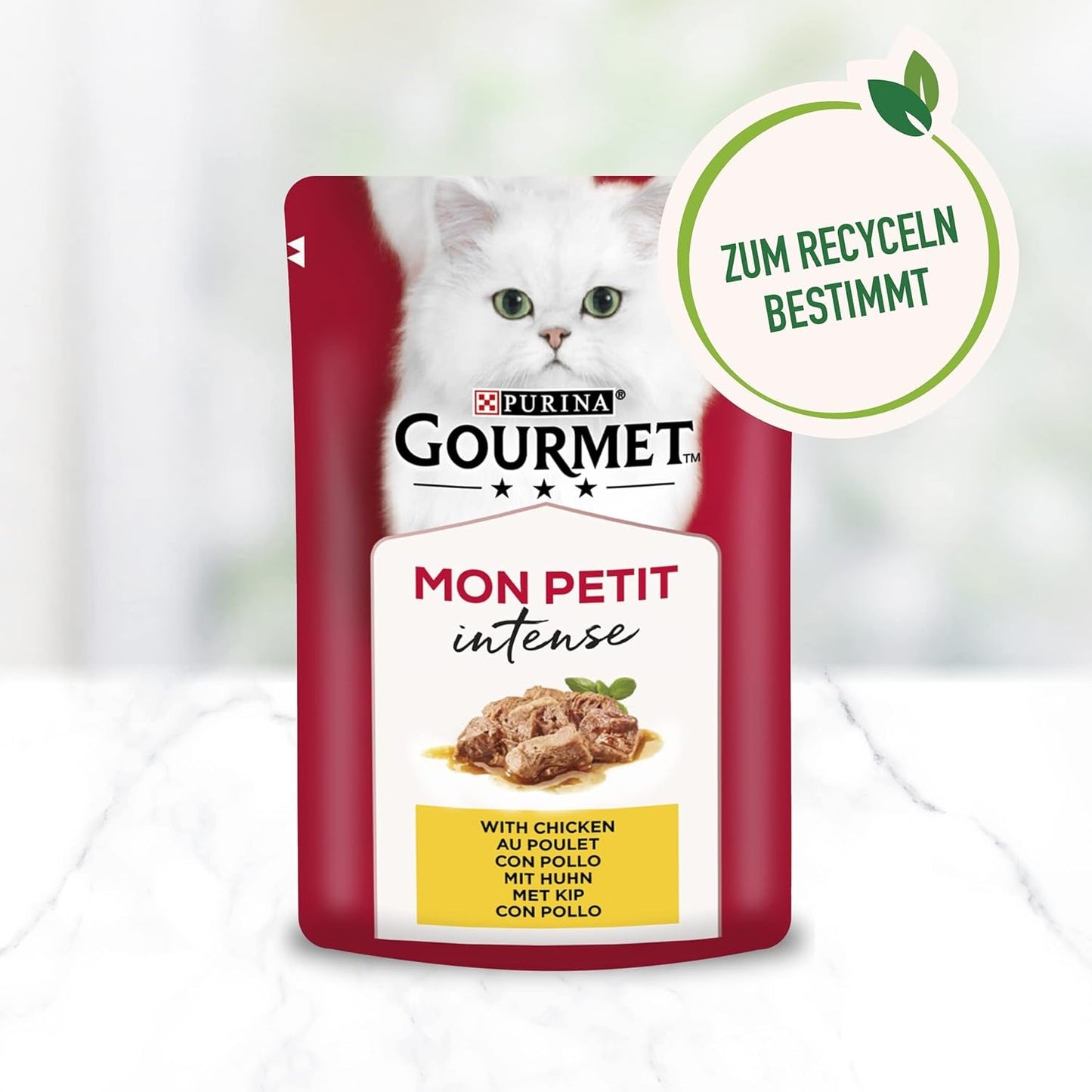 Gourmet Mon Petit Intense natvoer voor katten, gevogeltevariëteit, 8 stuks (8 x 6 zakjes van elk 50 g)