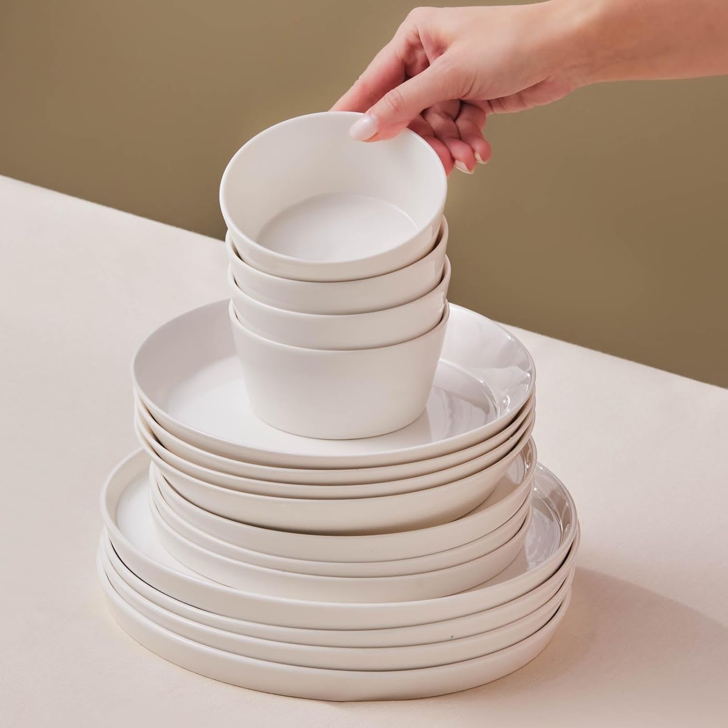 Karaca Stream Bone Bomo 12-persoons serviesset Elegante vierkante bordenset Elegant wit porseleinen servies