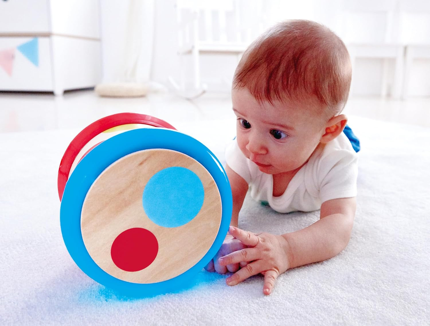 Hape Babytrommel | Rollend muzikaal speelgoed voor de kleintjes om ritme en verschillende geluiden te leren, werkt op batterijen, vanaf 6 maanden Baby Toys Naty Shop