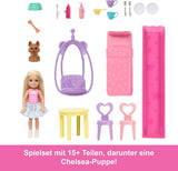 Barbie Chelsea poppenhuis met meer dan 15 accessoires, pop-uphuis kan worden uitgebreid tot meer dan 42 x 33 cm met 5 speelplekken en een glijbaan, met een kleine pop en een hond, JFW49