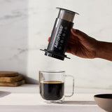 AeroPress origineel koffie- en espressoapparaat, draagbaar barista-koffiezetapparaat met kamer, plunjer en filters, snelkoffie- en espressoapparaat