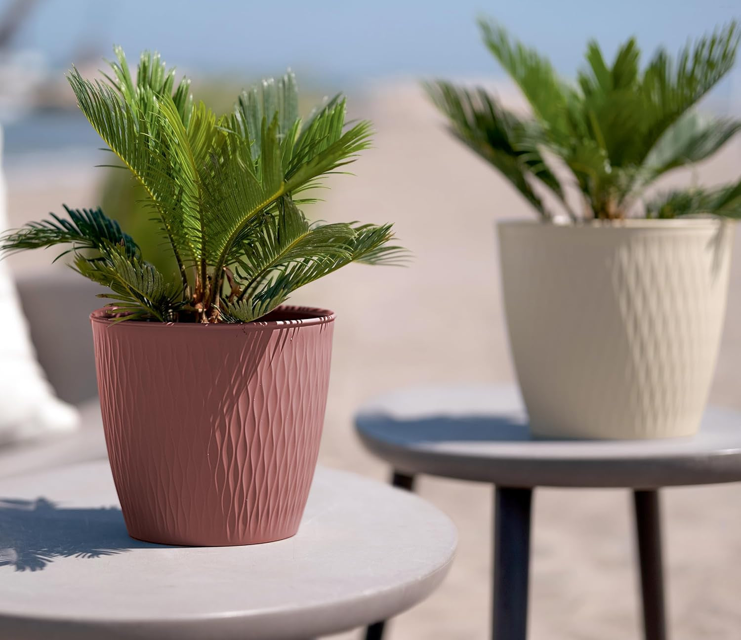 Set van 5 bruine potten, diameter 16 cm - Stevige kunststof potten - Decoratieve plantenbak met afwateringsmogelijkheid - Elegante pot voor binnen en buiten