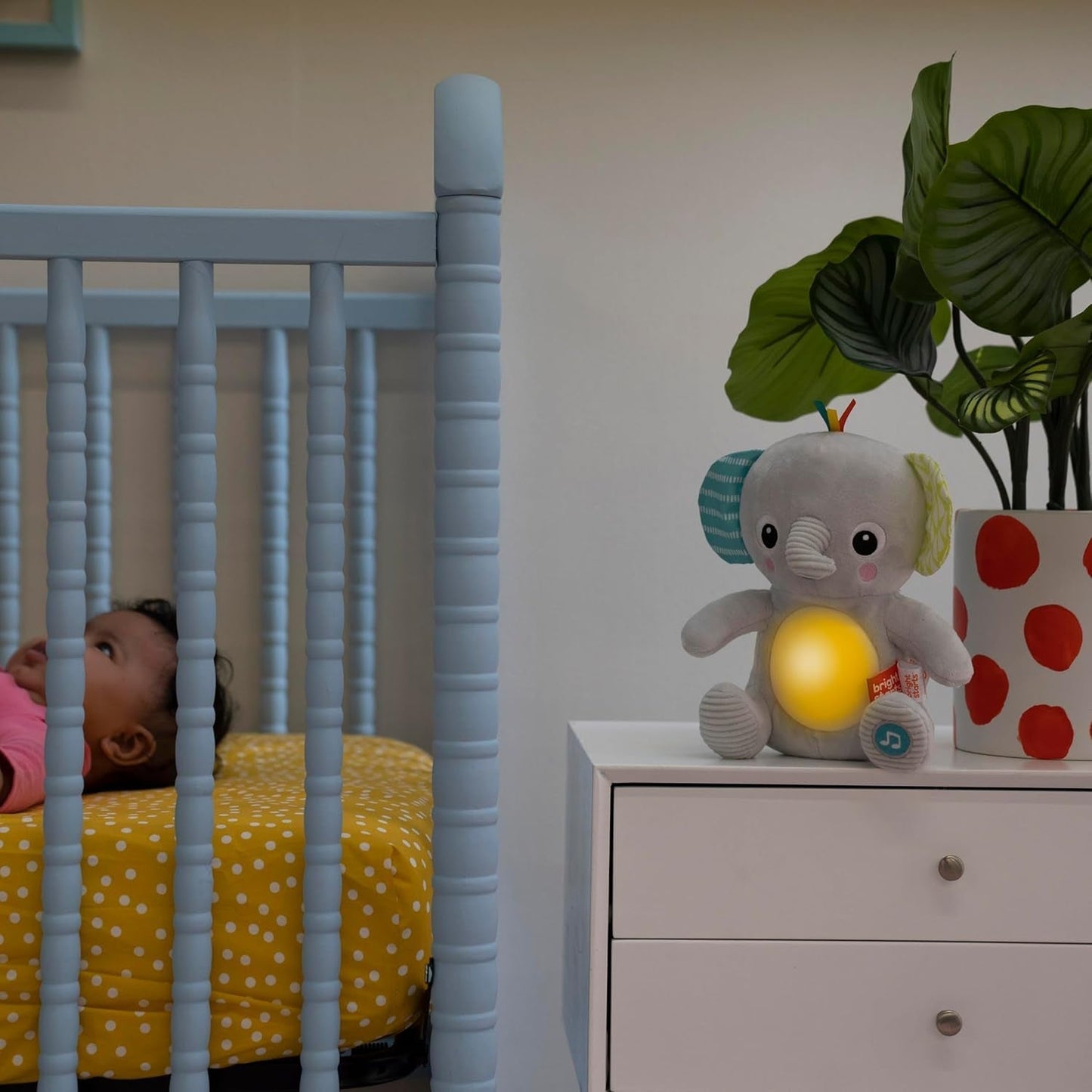 Bright Starts, knuffel-a-bye-babyolifantspeelgoed met lichtjes, liedjes, verschillende texturen en meer, veelkleurig speelgoed Bebe Naty Shop