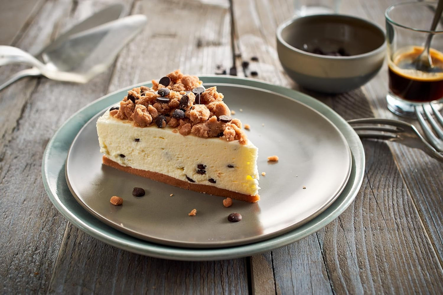 RUF Cookie Dough Cake Ohne Backen, Tortenboden Aus Keksteig Mit Frischkäse-Creme en Schokoladenstückchen, Inkl. Kuchenform, 1X325G Mengsel voor bakken en koken Naty Shop