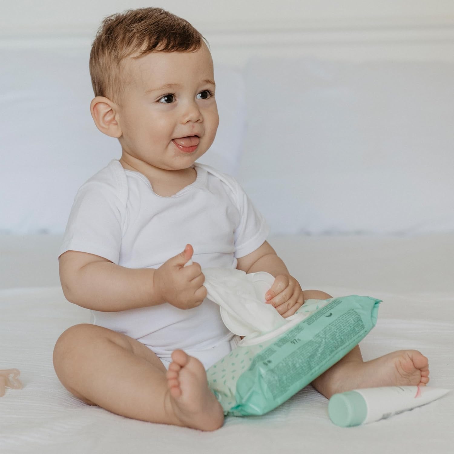 Suavinex 14 stuks 60 vochtige babydoekjes (in totaal 840 doekjes), hydraterend, geschikt voor atopische huid, 95% natuurlijke ingrediënten