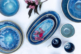 MÄSER 934092 Frozen-serie, keramische serviesset voor 4 personen, 16-delig combinatieservies met organische vormen, blauw gekleurd servies, steengoed, donkerblauw