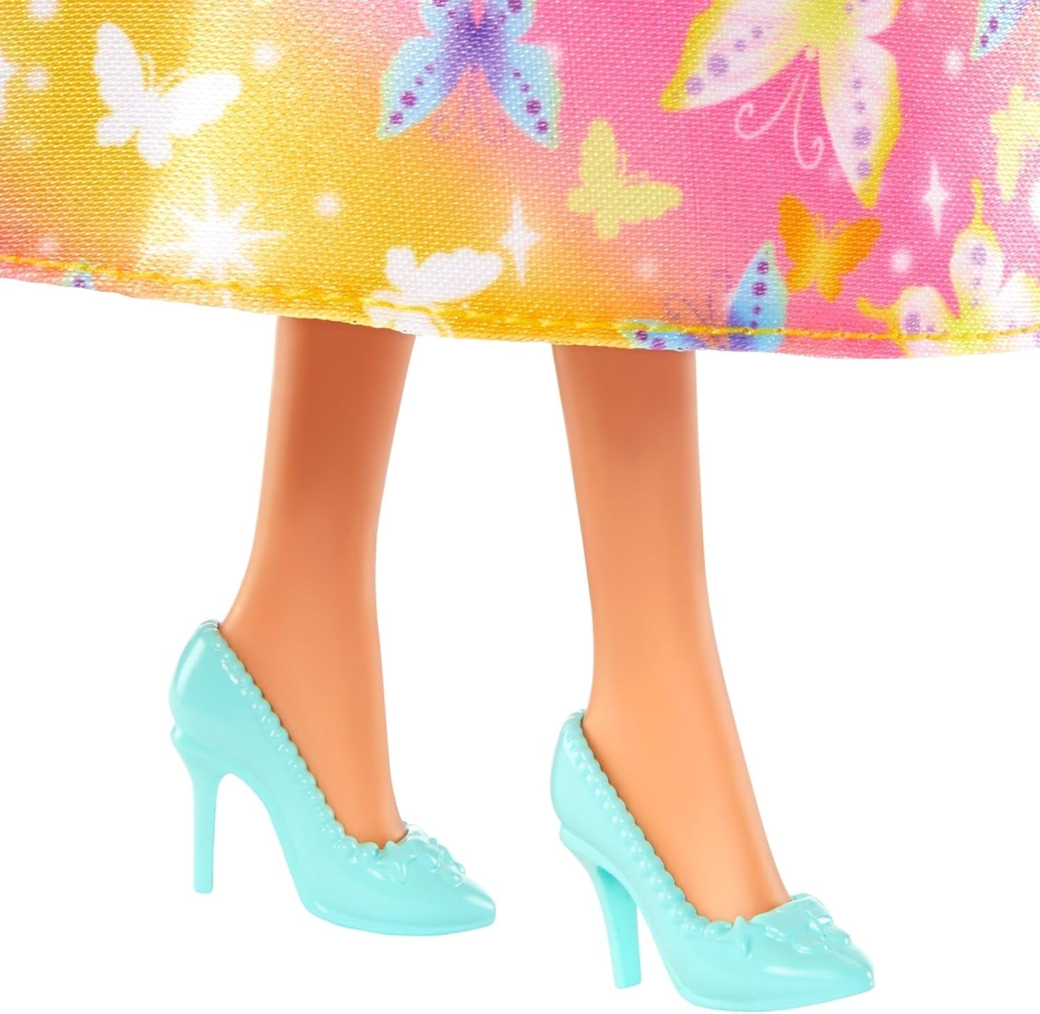 Koninklijke Barbie-pop met mooi haar met kleurrijke strengen, kleurrijke accessoires, gele top en vlinderrok, HRR09 Naty Shop-poppen