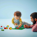 LEGO DUPLO bouwplaat in het groen, Bouwspeelgoed voor peuters vanaf 18 maanden, Voor het tentoonstellen van modellen, Laat kleuters creatief bouwen en fantasierijk spelen, Educatief speelgoed 10460 Bouwsets Besuche den LEGO-Store