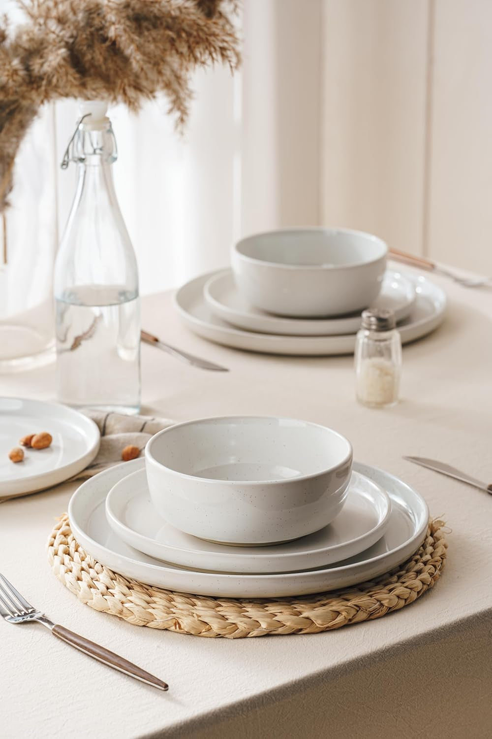 Milkyway serviesset, 18-delige serviesset, 6-persoons steengoed dinerborden, dessertborden, ontbijtgranenschalen, magnetron- en vaatwasserbestendig, wit