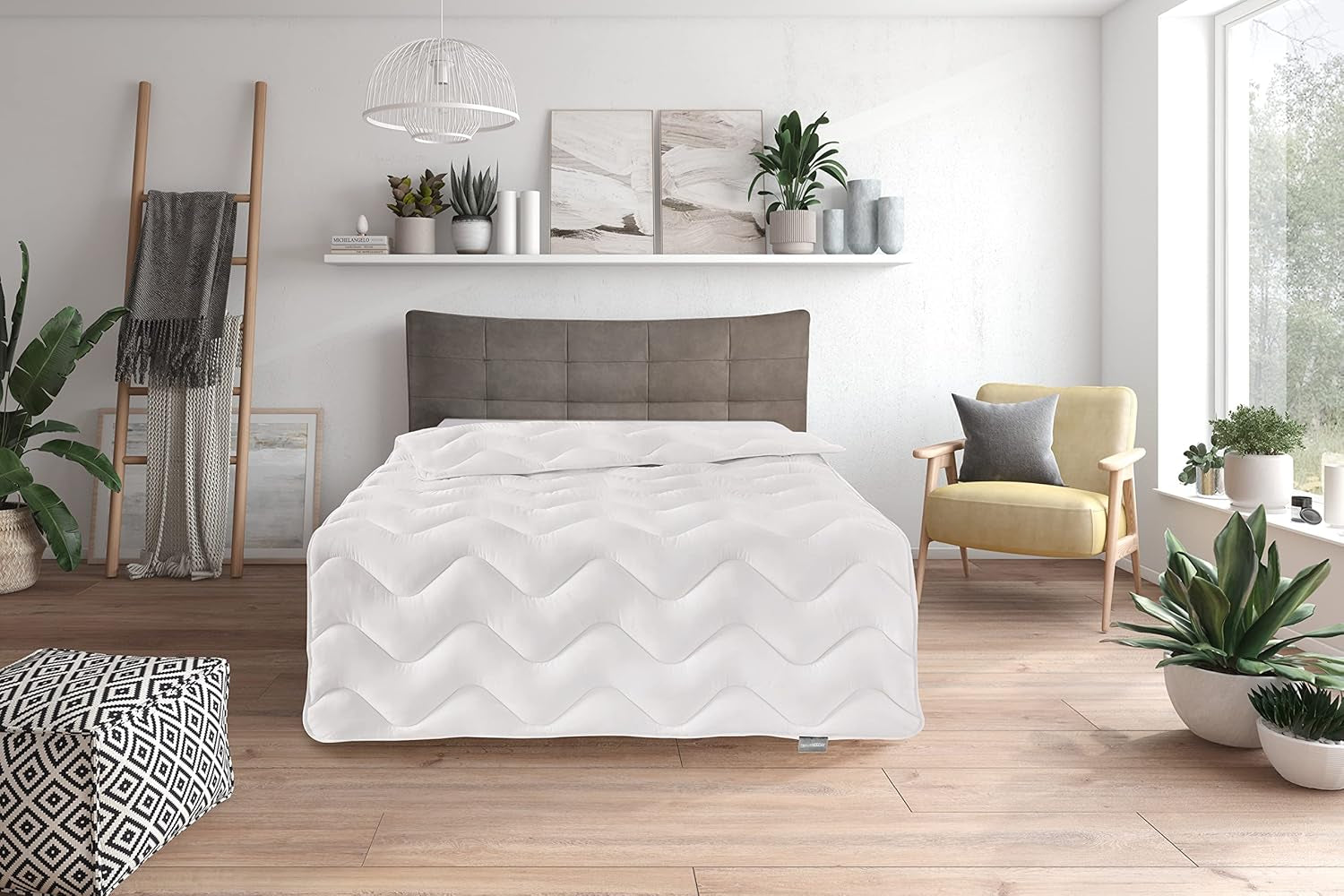 Traumnacht licht zomerdekbed 155X220 Cm, anti-allergisch dekbed, speciaal voor de zomer, met comfortabele zachte microvezelhoes, Oeko Tex gecertificeerd, geproduceerd volgens de Duitse kwaliteitsnorm Dekbedden en dekbedden Naty Shop