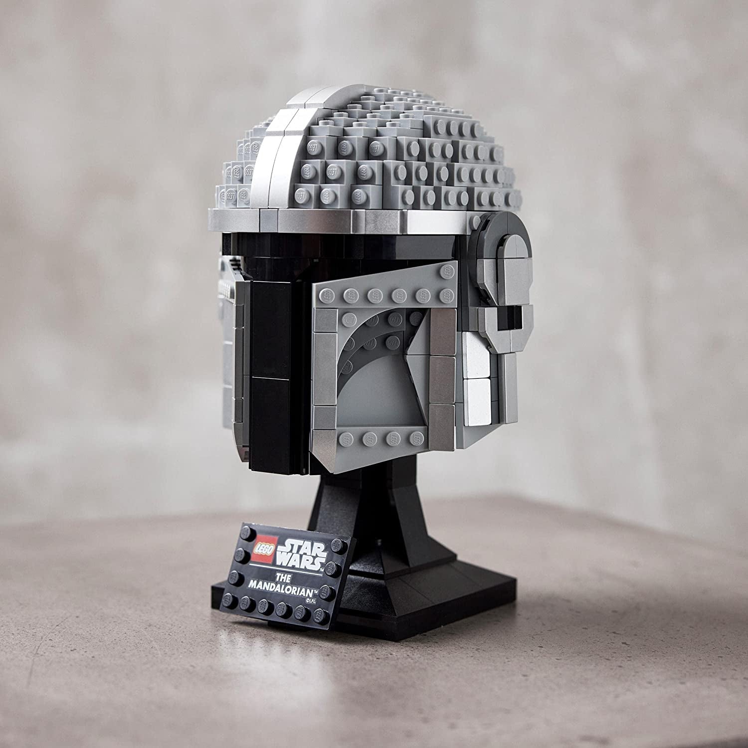 LEGO Star Wars Mandalorian helmmodel, collectie kamerdecoratie en een prachtig cadeau voor volwassenen, bouwpakket, mannen, vrouwen, moeder, vader, cadeau-idee voor de collectie 75328 Bouwsets Besuche in LEGO-Store