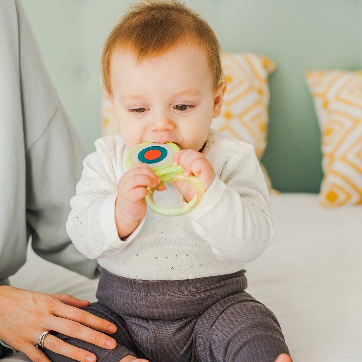 Suavinex Baby Siliconen Bijtring + 4 Maanden Cool Zacht en Licht Vlinderblauw Bijtring