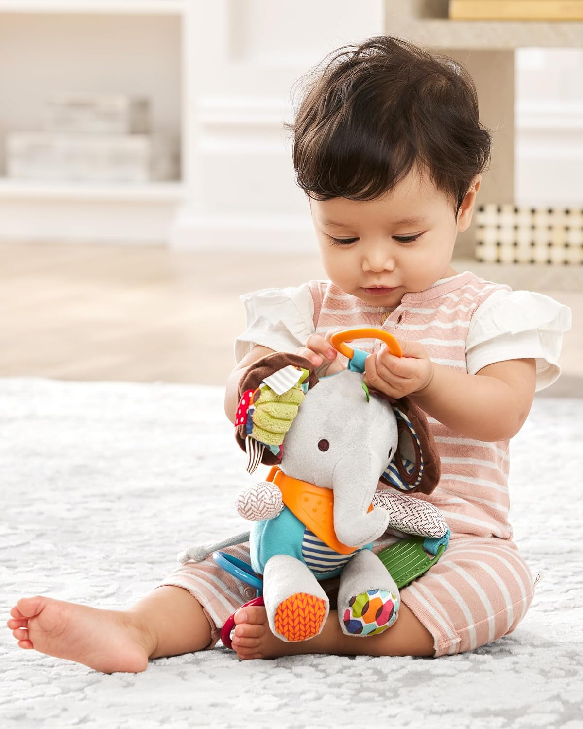 Skip Hop Bandana Buddies Activity Toy, zacht speelgoed voor baby's en kinderen, veelkleurig, olifantenbabyspeelgoed Naty Shop