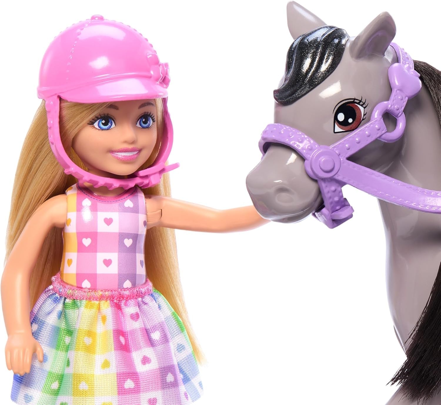 Barbie Chelsea en ponypop en pony's - Rijd tijdens het spelen om veilig op een paard te zitten, roze zadel en stokken, inclusief helm en schattige geruite jurk, vanaf 3 jaar, HTK29 Naty Shop-poppen