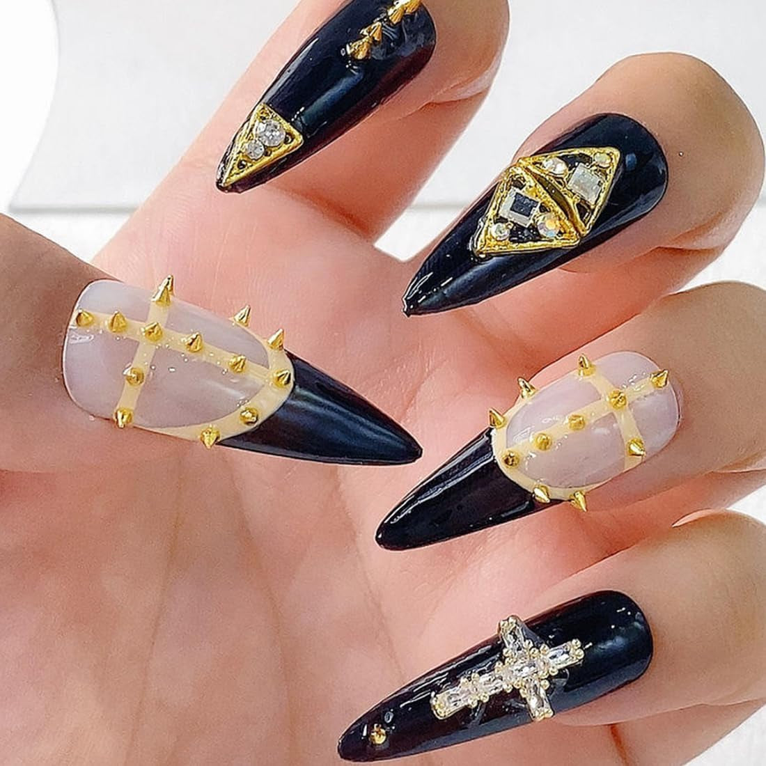 Mini Metall Nieten Punk Nail Charms Goud Zilver Strasssteine ​​Nägel Charm Kegel Spikes Nagelschmuck Glitzersteine ​​Nail Art Studs Nagel Steine ​​Legierung Nagelanhänger Rhinestones Nageldesign Zubehör