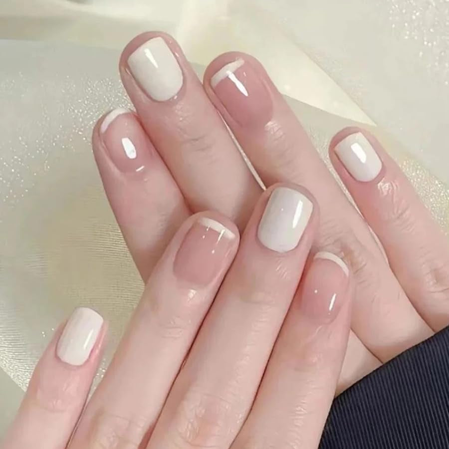 24pcs Franse pers op korte nagels Doodskist Kunstnagels Koraalroze Ombre Zelfklevende nagels Ballerina Nagelset Acryl Nageltips Dames Lente Zomer Nagelaccessoires