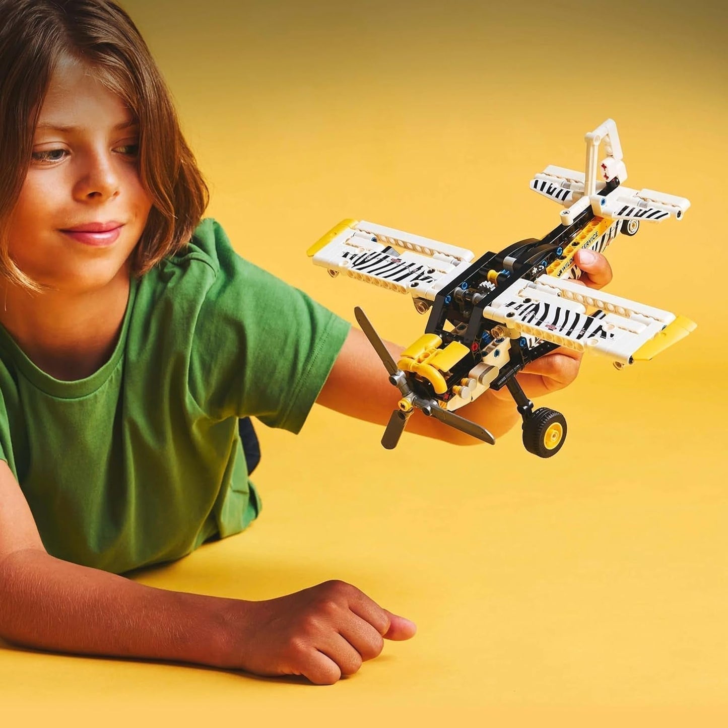 LEGO Technic Propellervliegtuig Bouwspeelgoed voor kinderen Cadeau voor jongens en meisjes vanaf 8 jaar Roterende propellervliegtuigmotor met 4 cilinders Zuigermotor Model 42198 Bouwsets Bekijk de LEGO-Store