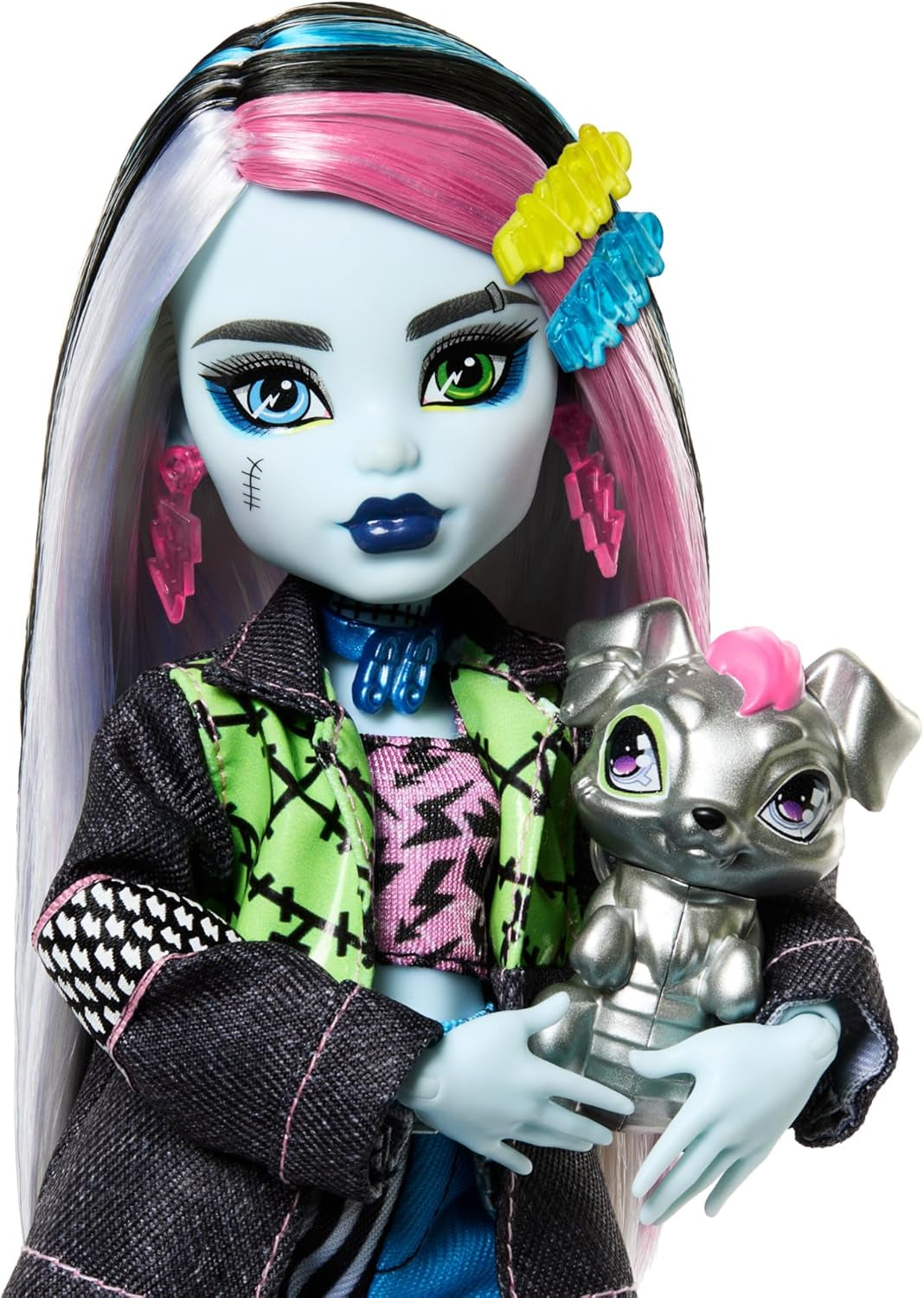 Monster High Frankie Stone-pop in spijkerjasje en korte broek, inclusief hondenwattie en accessoires zoals rugzak, snack en notitieboekje, HXH73 Naty Shop-poppen