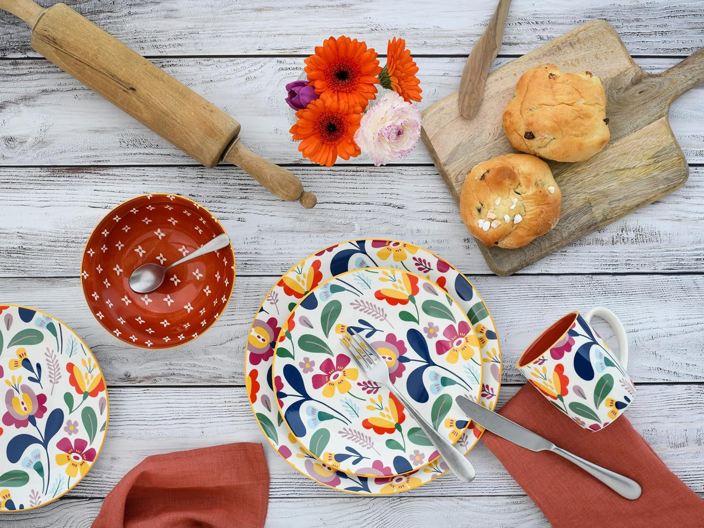 CreaTable, 17407, Folklore-serie, 16-delige serviesset voor 4 personen, porseleinen combinatieservies, vaatwasmachine- en magnetronbestendig, kwaliteitsfabricage