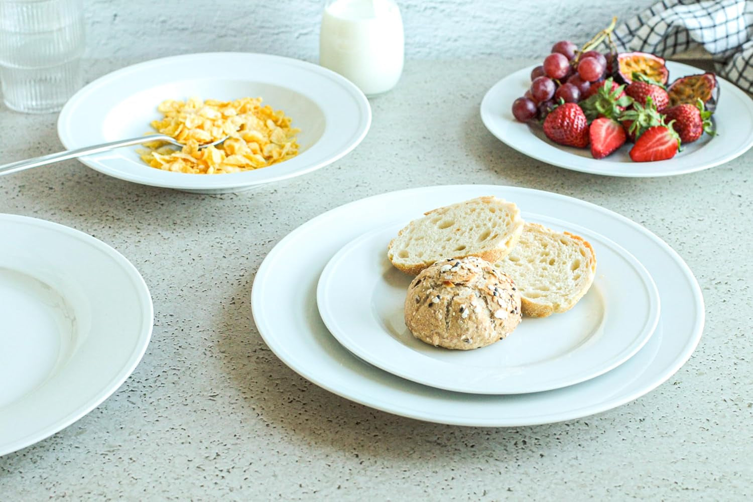 MÄSER Arlona 18-delig porseleinen servies voor 6 personen, tijdloos en elegant, wit