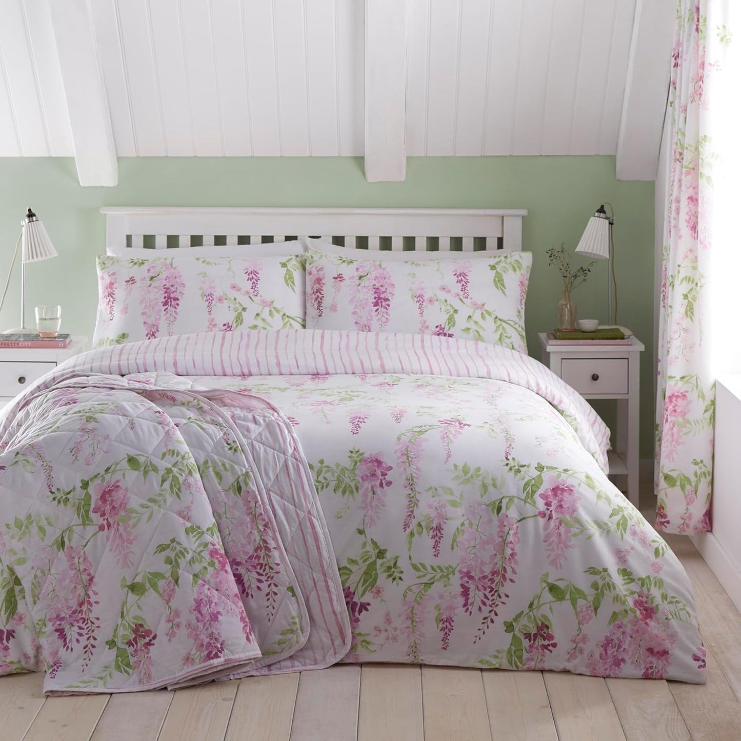Dreams & Drapes Design - Wisteria - Gewatteerde bedovertrek - 200 Cm X 230 Cm in roze Bedden en Hoezen DREAMS AND DRAPES
