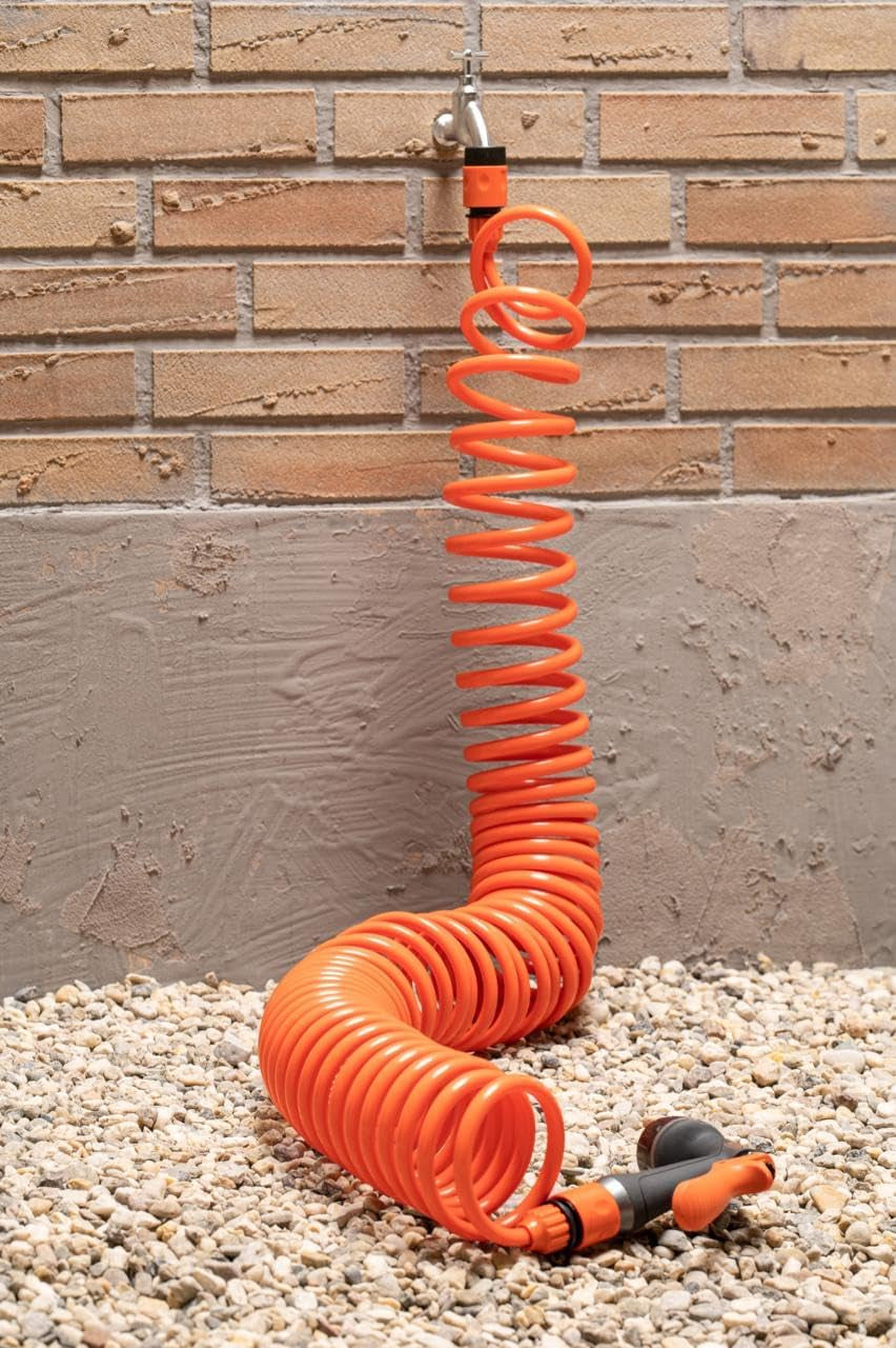 BLACK+DECKER Spiraalslang 15M - Tuinslang inclusief tuinsproeier en 1/2" fittingen - Kunststof - Oranje/Zwart