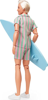 Barbie de film - Doll Movies Fans, Ken Doll, verzamelpop met surfplank en sneakers, beweegbaar lichaam, platinablond haar, geschikt als cadeau voor kinderen van 3 jaar oud, HPJ97 Naty Shop-poppen