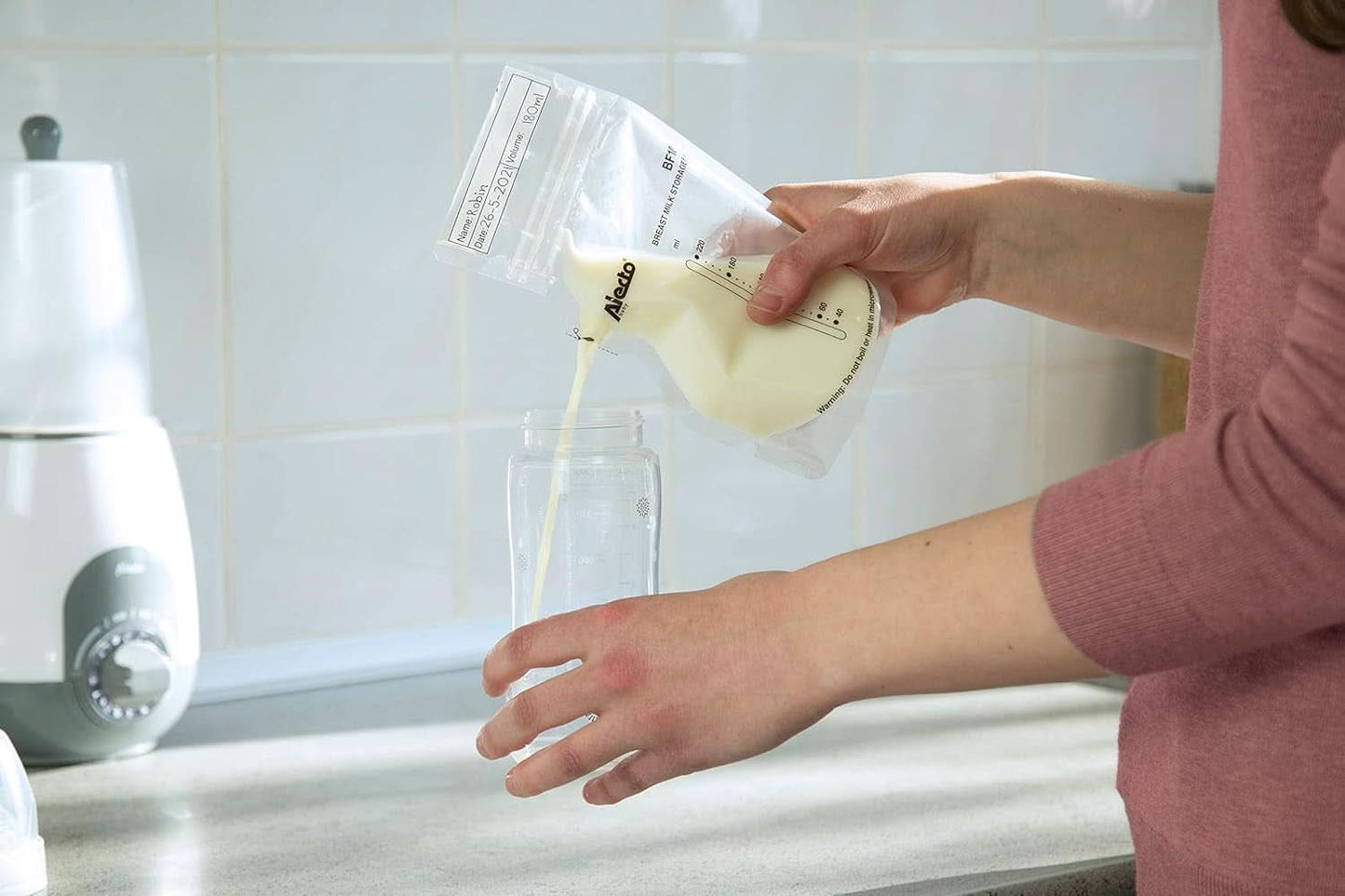 BF100 Bewaarzakje voor moedermelk - Zakje voor moedermelk - inhoud 220 Ml - 100 stuks - Transparant Voedings- en Borstvoedingsaccessoires Bebe Naty Shop