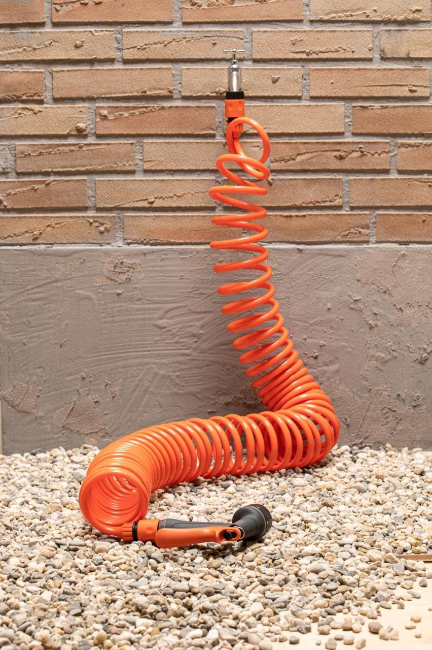BLACK+DECKER Spiraalslang 15M - Tuinslang inclusief tuinsproeier en 1/2" fittingen - Kunststof - Oranje/Zwart