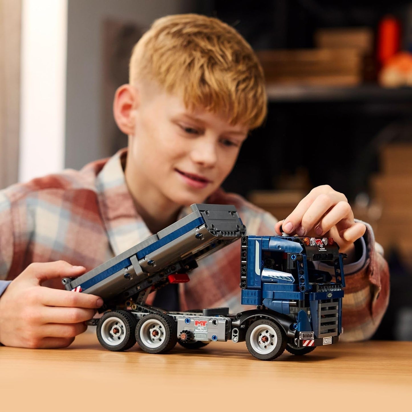 LEGO Technic Dump Truck speelgoed met stuur en beweegbare dumptruck - blauw bouwvoertuig - cadeau-idee voor verjaardagen of feestdagen - bouwset voor jongens en meisjes vanaf 9 jaar 42203 Bouwsets Besuche den LEGO-Store
