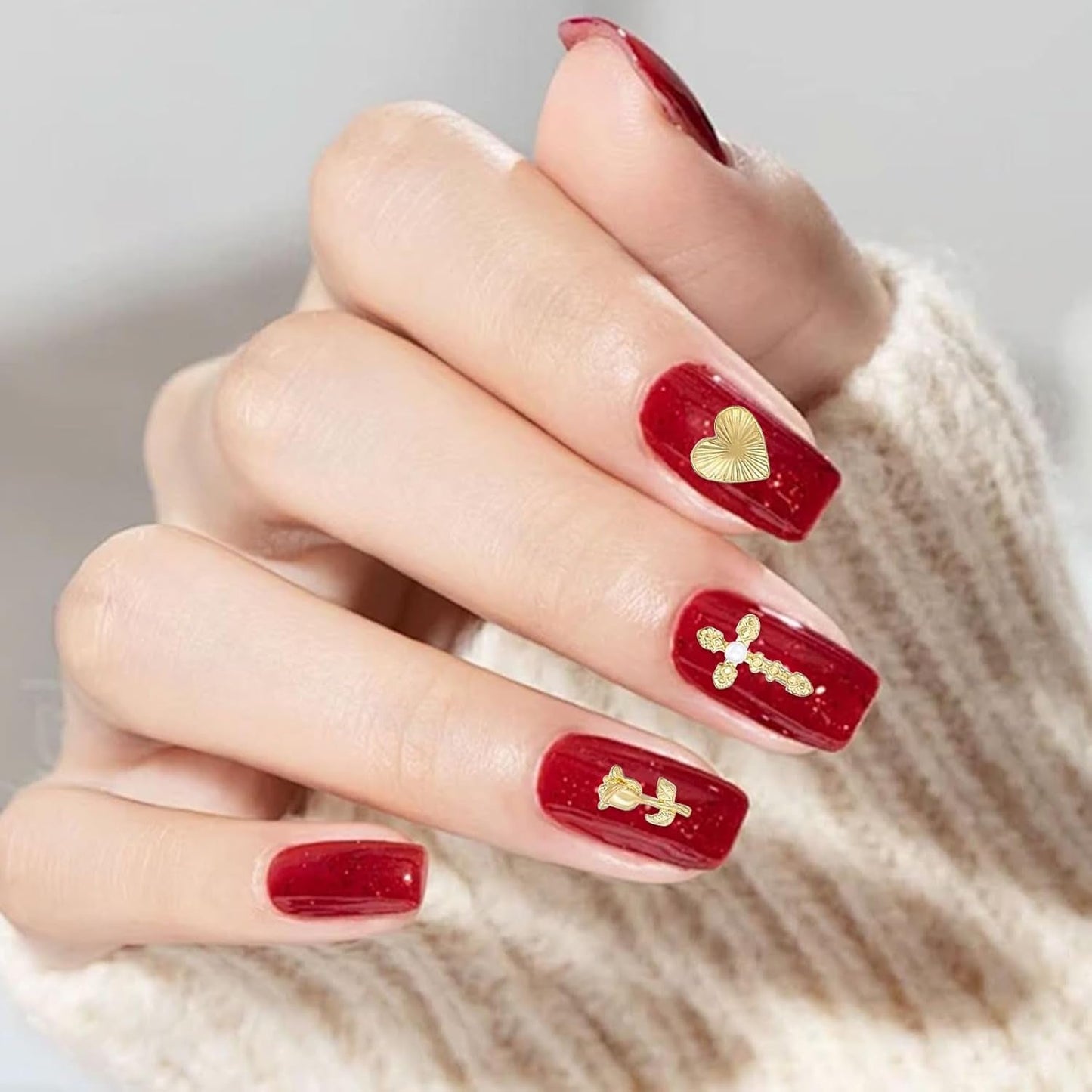 Gouden nagelbedels 80 stuks kruis roos hart Maagd Maria nagel edelstenen metaallegering nagelaccessoires voor manicure ontwerp decoraties doe-het-zelf ambachten